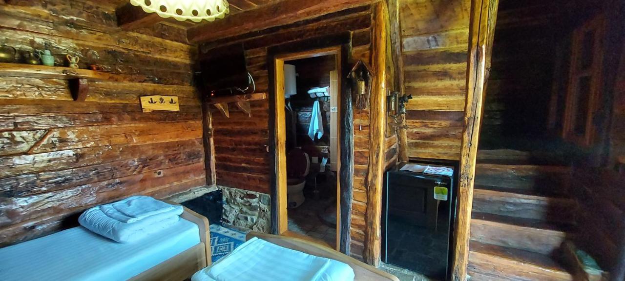 Satul Traditional Runcu  Exterior foto