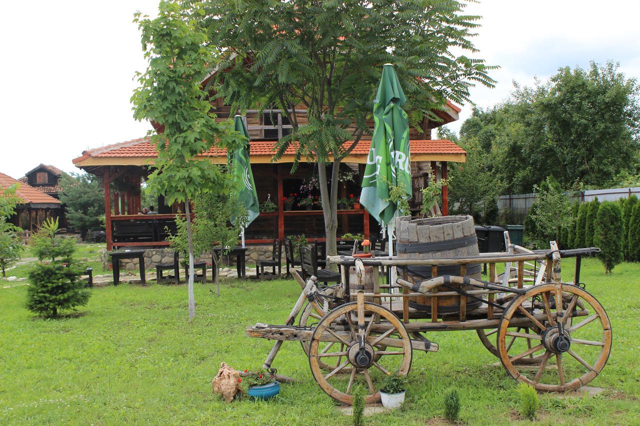 Satul Traditional Runcu  Exterior foto